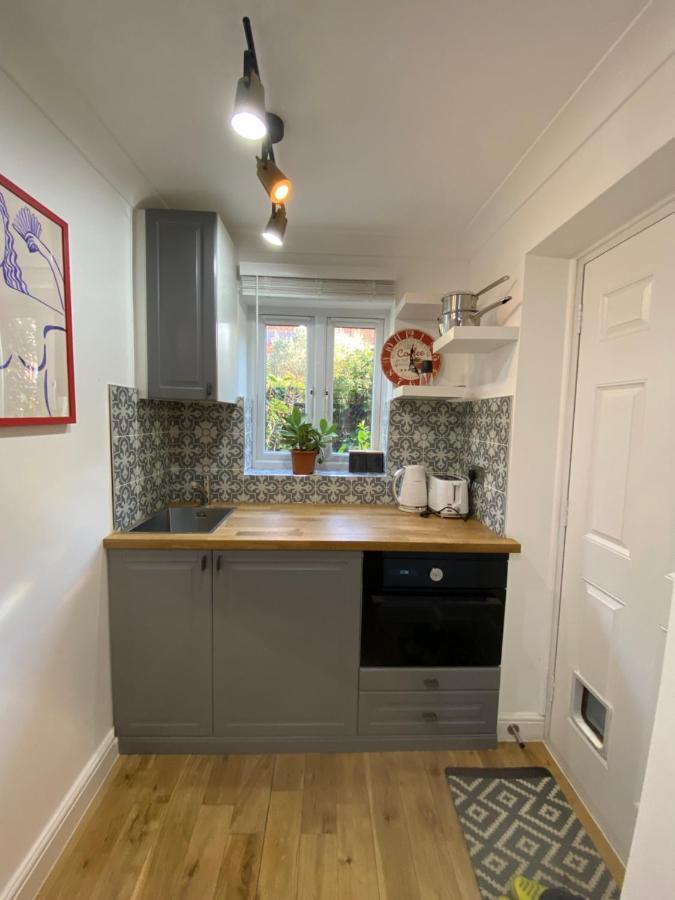 Stylish 1-Bed Studio London Eksteriør billede